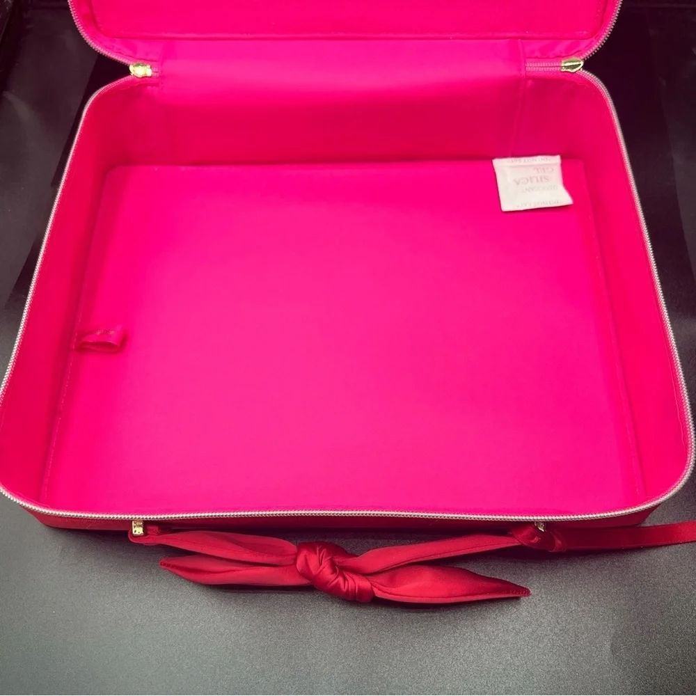 Estée Lauder Cosmetic Case Red with pink diamond style design